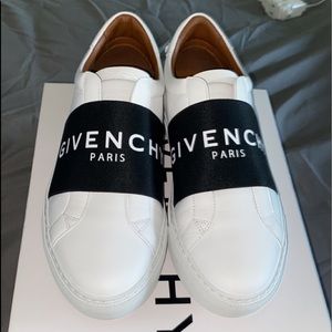 Givenchy Sneakers